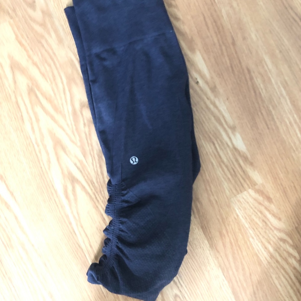 Lululemon in flow cropped leggings